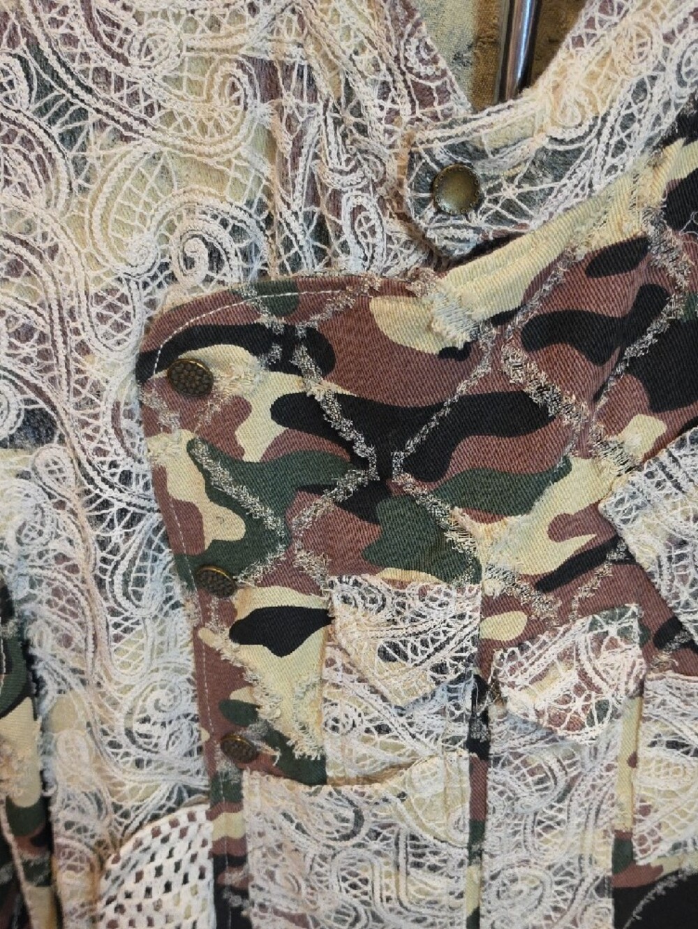 051p POL Patchwork Camouflage and Lace Jacket in Green and Brown - Picture 5 of 16